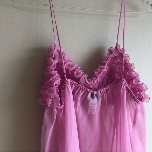 LA SENZA Pink Ruffle Lingerie Top - Picture 5 of 5